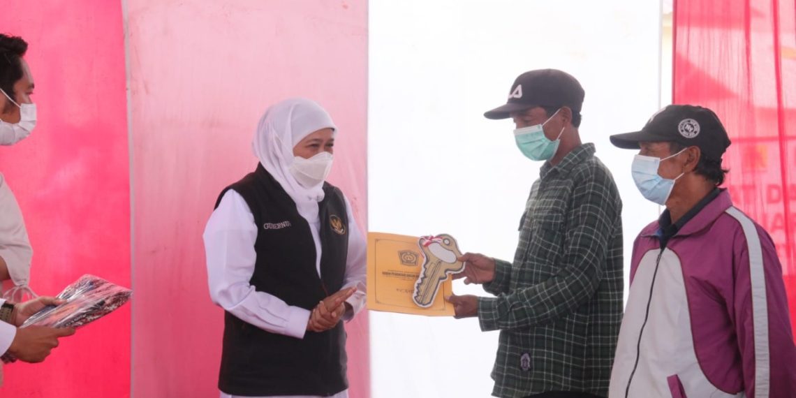 Pengungsi Erupsi Semeru Mulai Tempati Hunian Baru